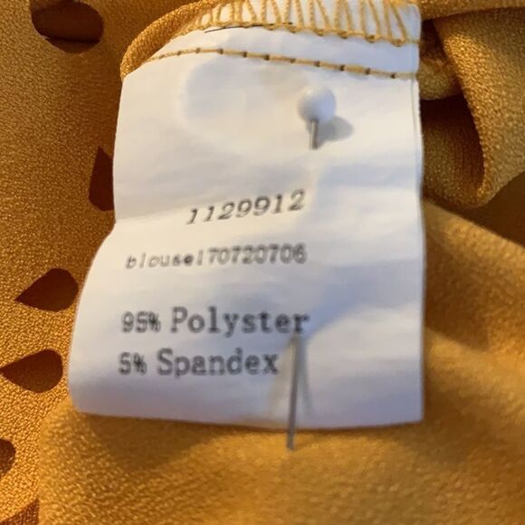 SHEIN mustard yellow cut out detailing short sleeve blouse - Picture 5 of 8